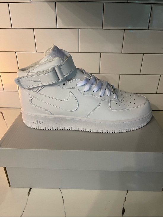 Jordan Other - Mens AF1 Mid 07 Size 11.5.